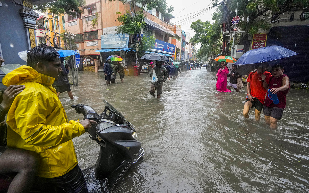 Cyclone Michaung As Rain Floods Chennai - Sakshi37