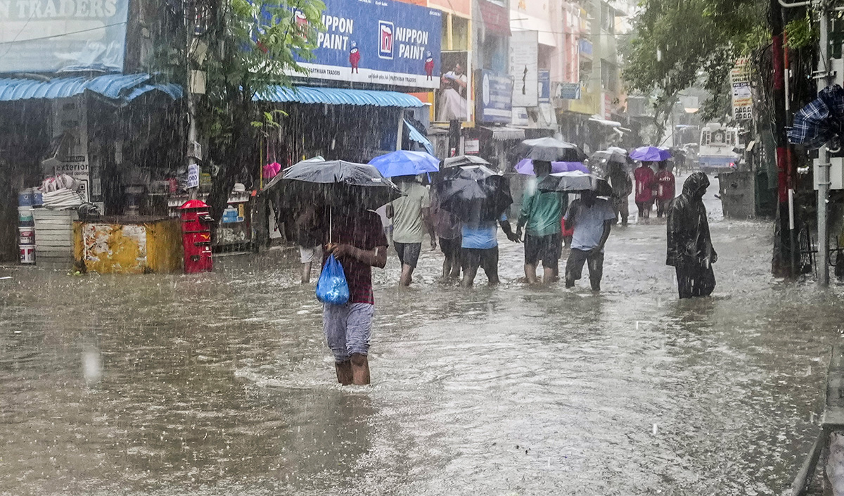 Cyclone Michaung As Rain Floods Chennai - Sakshi45