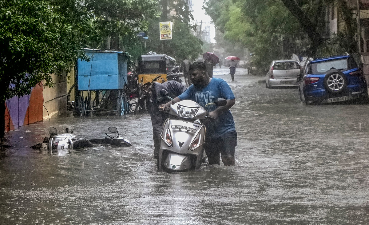 Cyclone Michaung As Rain Floods Chennai - Sakshi50