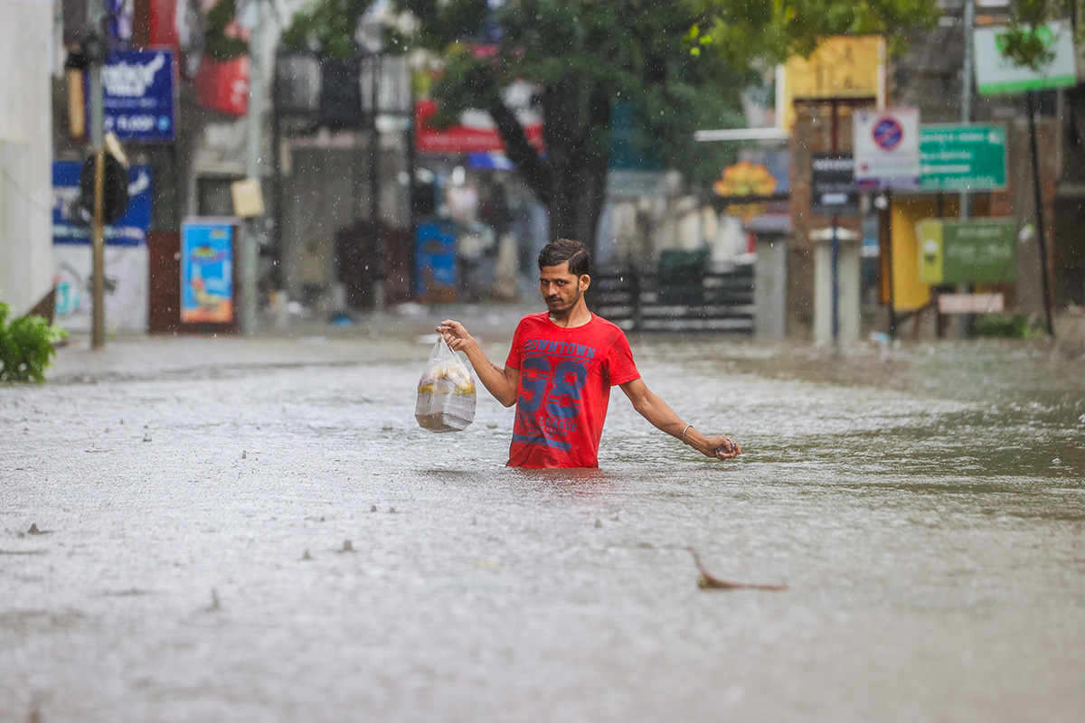 Cyclone Michaung As Rain Floods Chennai - Sakshi5