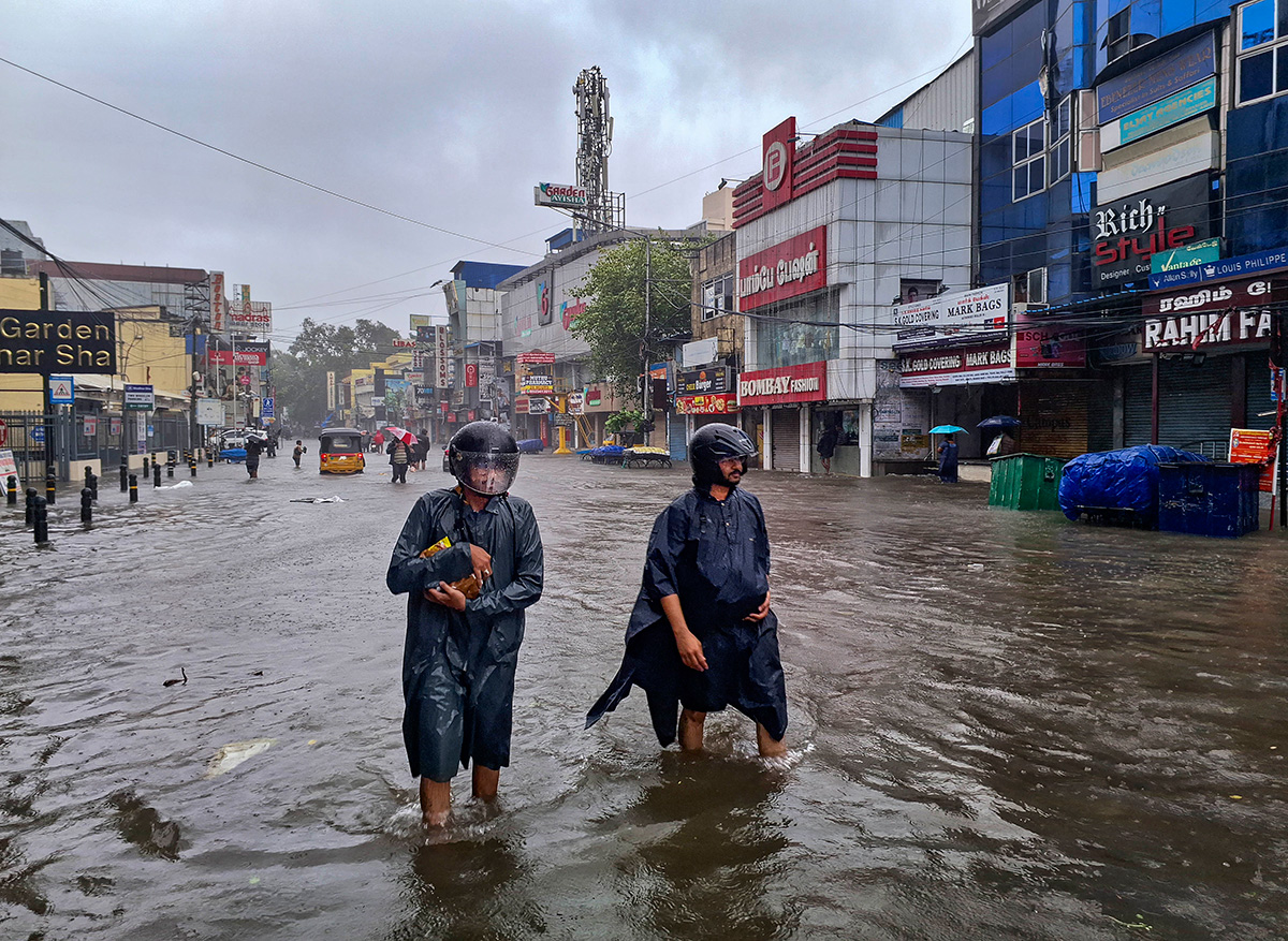 Cyclone Michaung As Rain Floods Chennai - Sakshi6