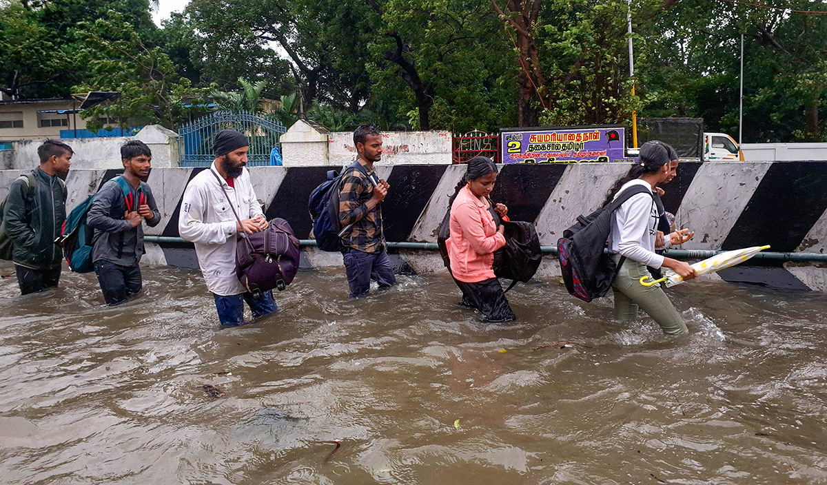 Cyclone Michaung As Rain Floods Chennai - Sakshi7