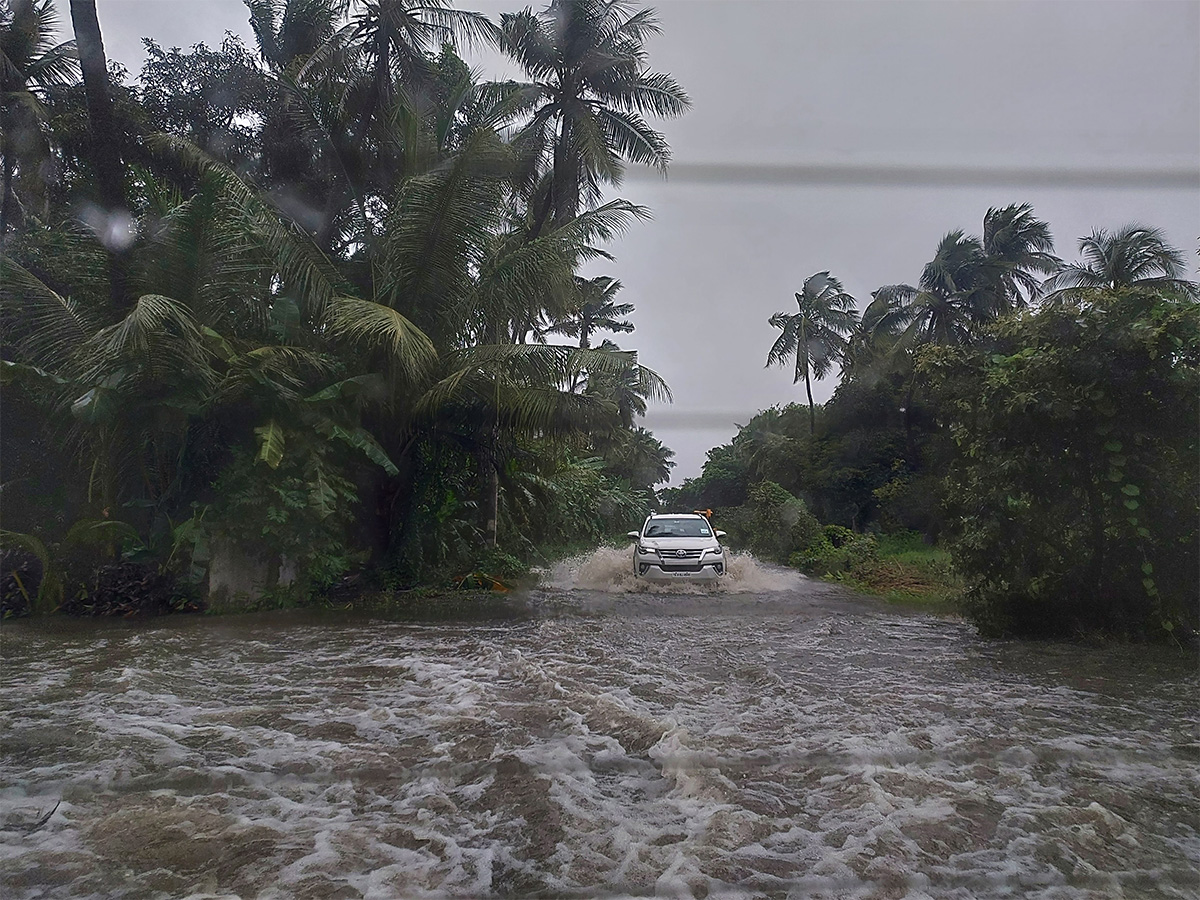 Cyclone Michaung Effect heavy rains in andhra pradesh photos - Sakshi16