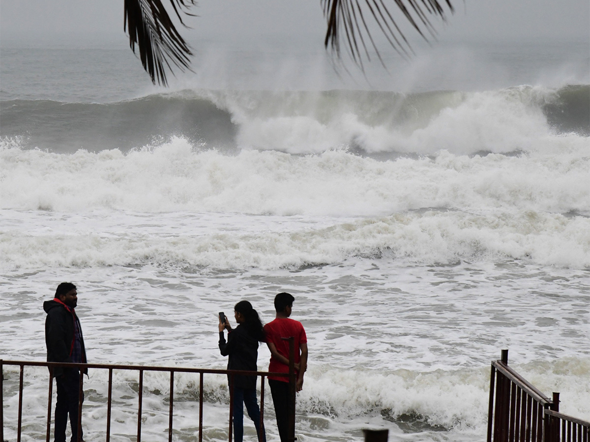 Cyclone Michaung Effect heavy rains in andhra pradesh photos - Sakshi3