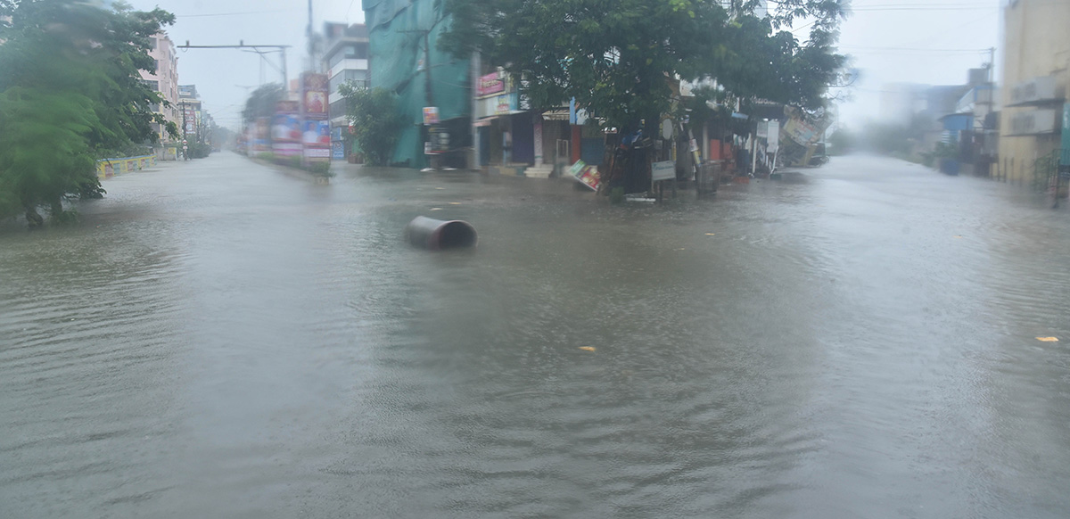 Cyclone Michaung Effect heavy rains in andhra pradesh photos - Sakshi33