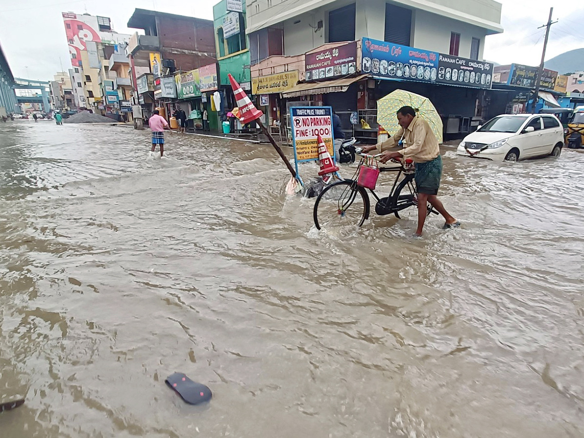 Tirupati Michoung Cyclone Photos - Sakshi20