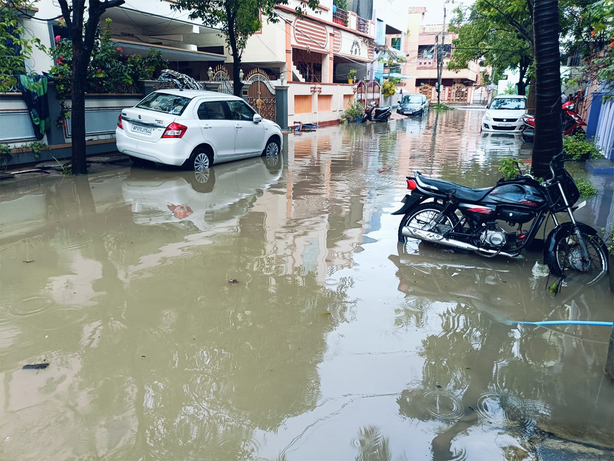 Cyclone Effect In Andhra Pradesh Photos - Sakshi24