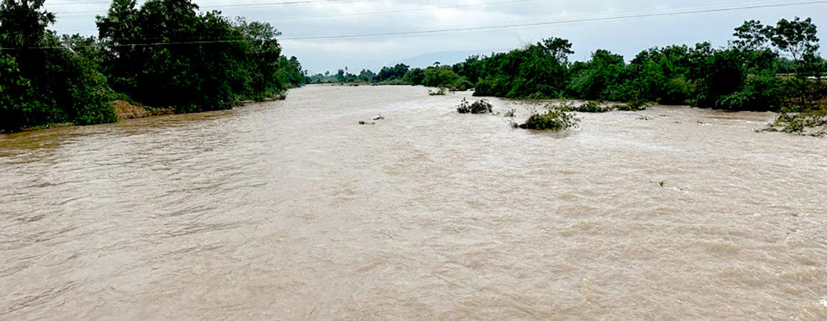 Cyclone Effect In Andhra Pradesh Photos - Sakshi42