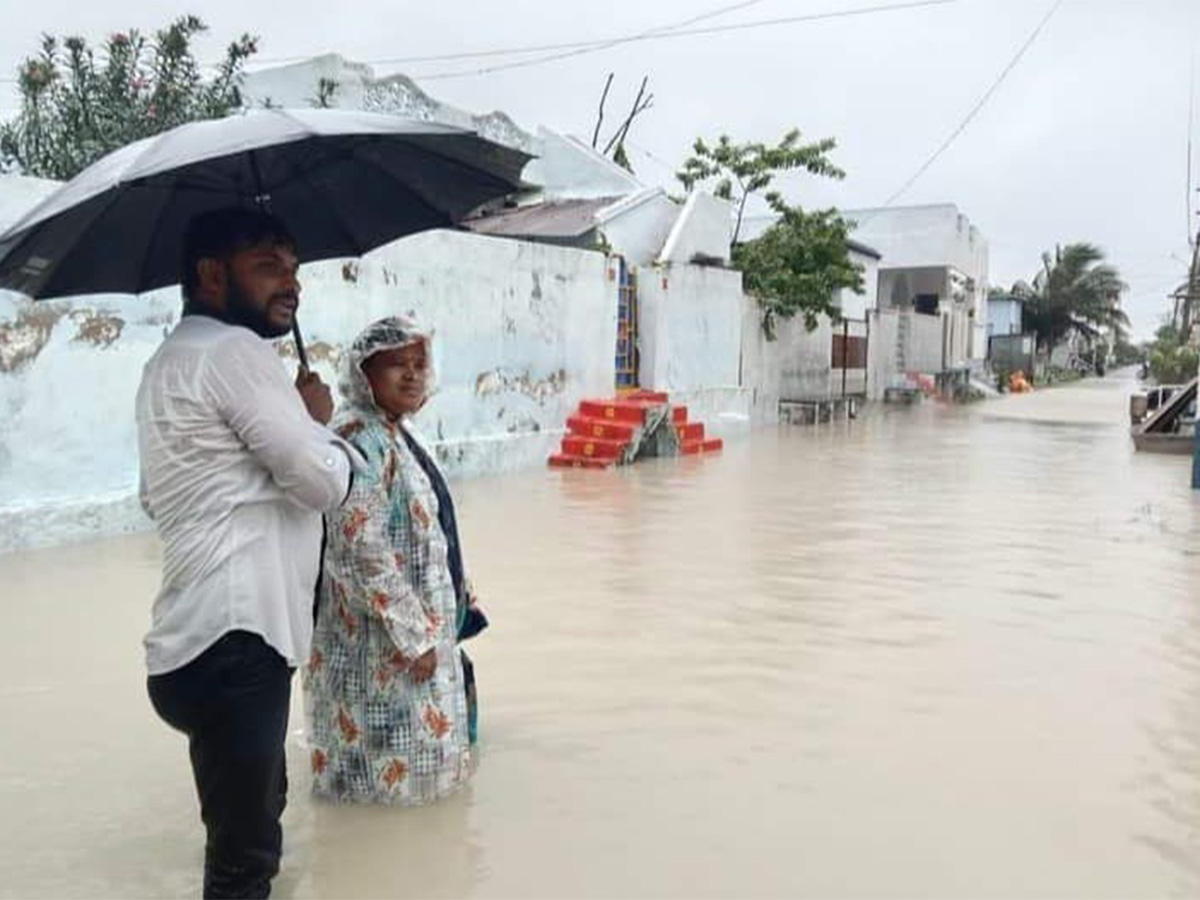 Cyclone Effect In Andhra Pradesh Photos - Sakshi17