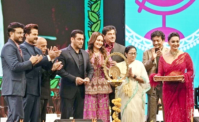 Salman Khan, Anil Kapoor, Sonakshi Sinha Grace 29th Kolkata International Film Festival In Kolkata HD Photos - Sakshi7