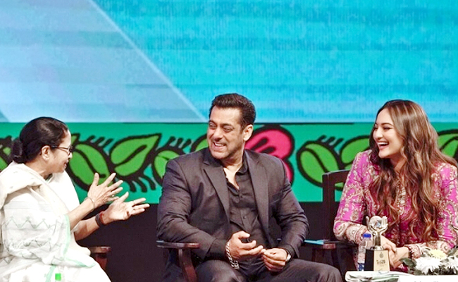 Salman Khan, Anil Kapoor, Sonakshi Sinha Grace 29th Kolkata International Film Festival In Kolkata HD Photos - Sakshi8