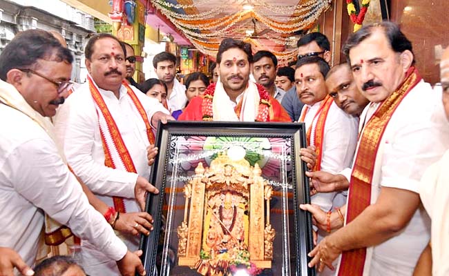 AP CM YS Jagan Laid Foundation Stone For New Temples Vijayawada Photos - Sakshi4