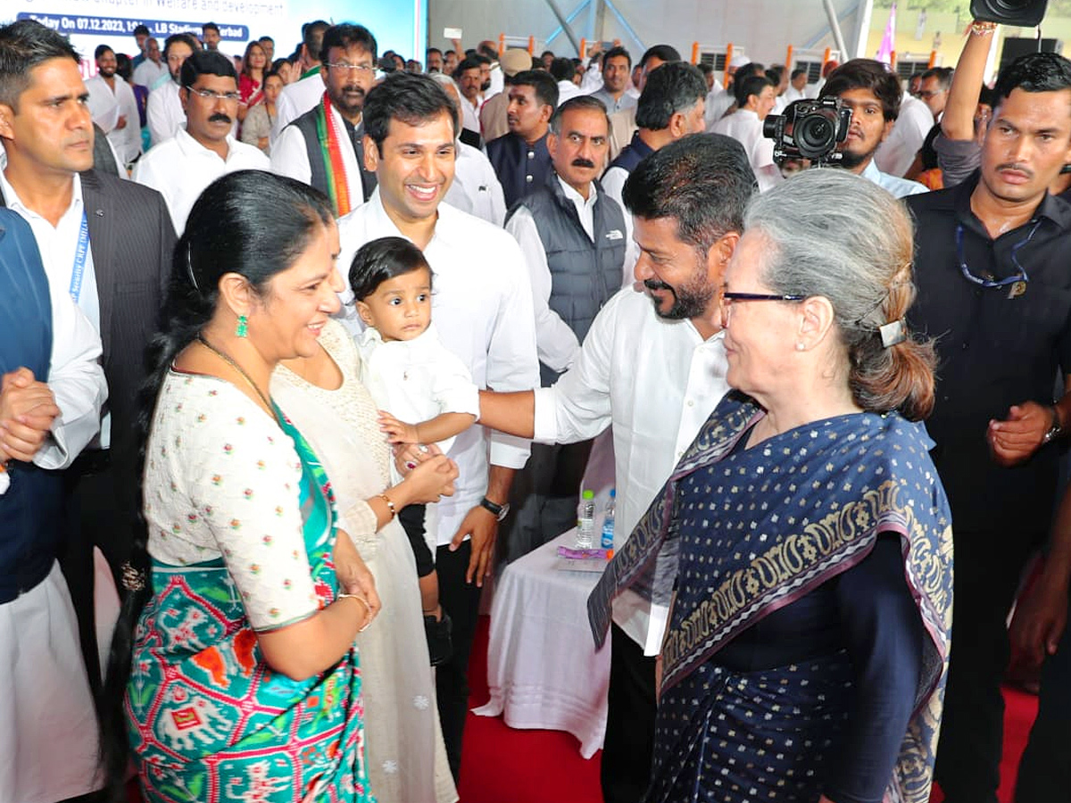 Revanth Reddy Sworn in as Chief Minister of Telangana at LB Stadium Photos - Sakshi3