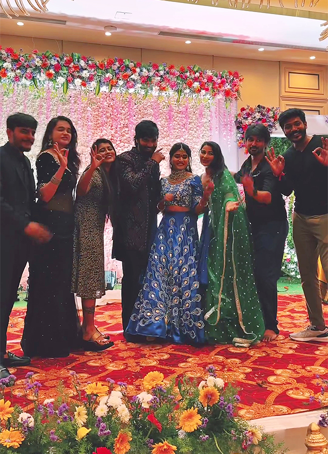 Telugu Bigg Boss 6 Contestant Vasanthi Krishnan Engagement Pics - Sakshi2