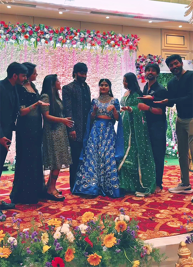 Telugu Bigg Boss 6 Contestant Vasanthi Krishnan Engagement Pics - Sakshi5