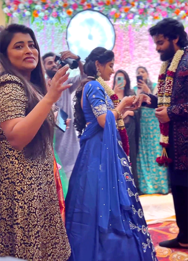 Telugu Bigg Boss 6 Contestant Vasanthi Krishnan Engagement Pics - Sakshi9