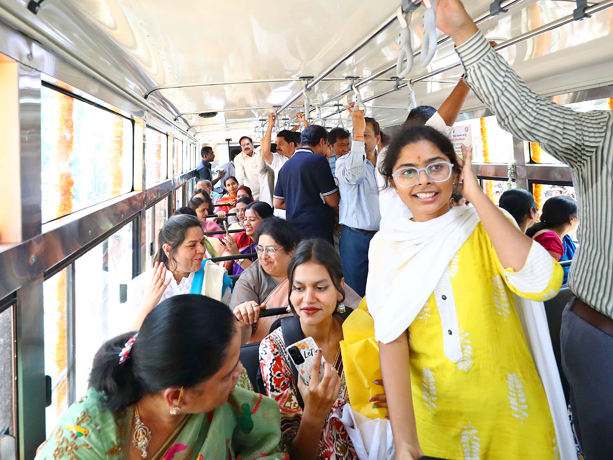 CM Revanth Reddy Launched Free Bus Services For Women Photos - Sakshi13