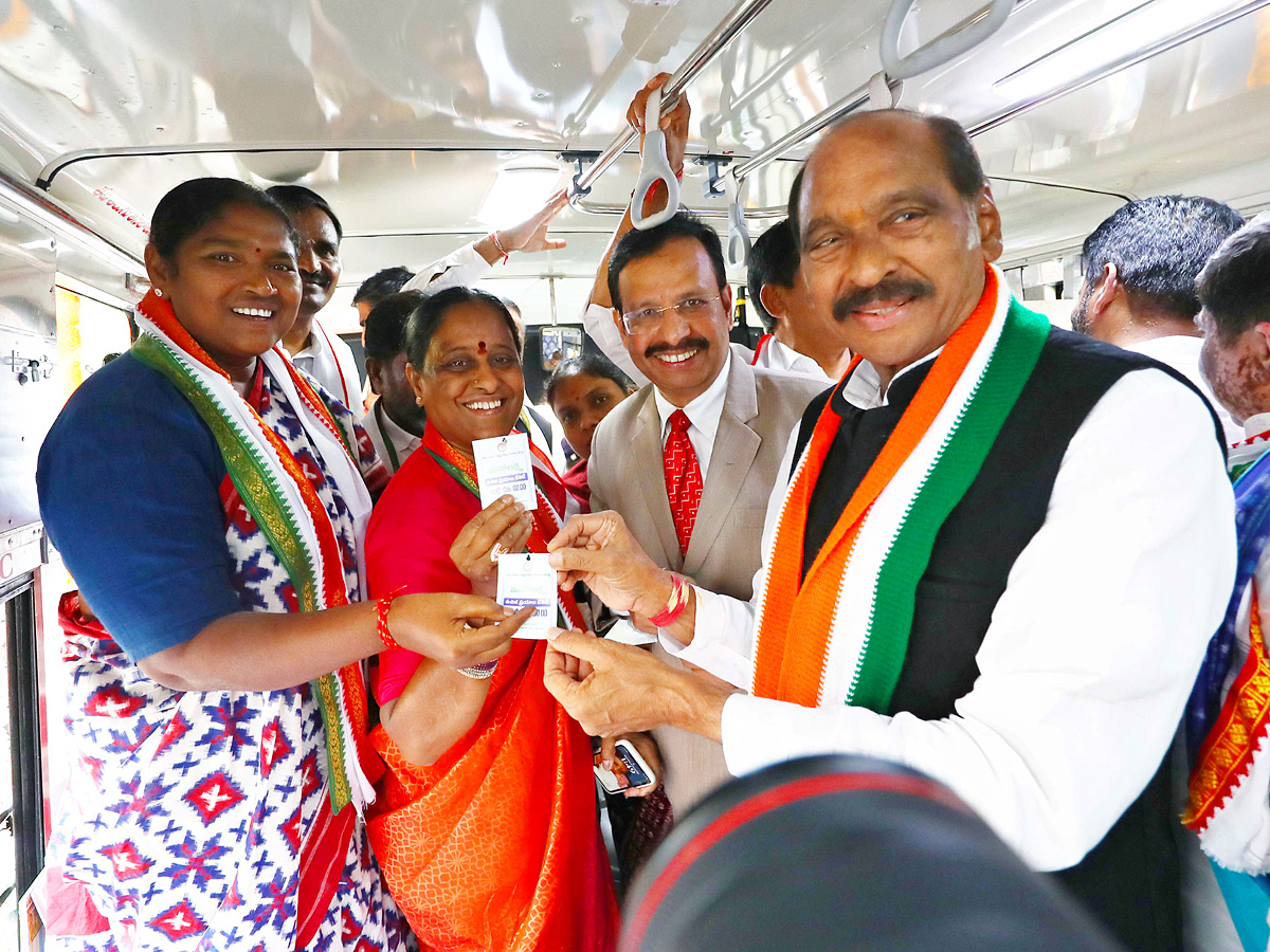 CM Revanth Reddy Launched Free Bus Services For Women Photos - Sakshi15