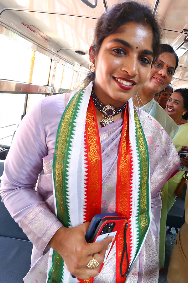 CM Revanth Reddy Launched Free Bus Services For Women Photos - Sakshi8