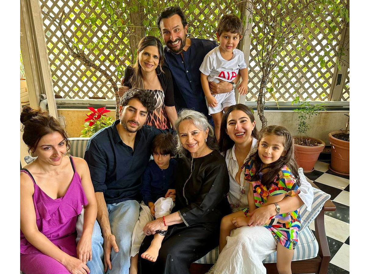 Sharmila Tagore celebrates 79th birthday with Saif-Kareena, Sara and family photos - Sakshi2