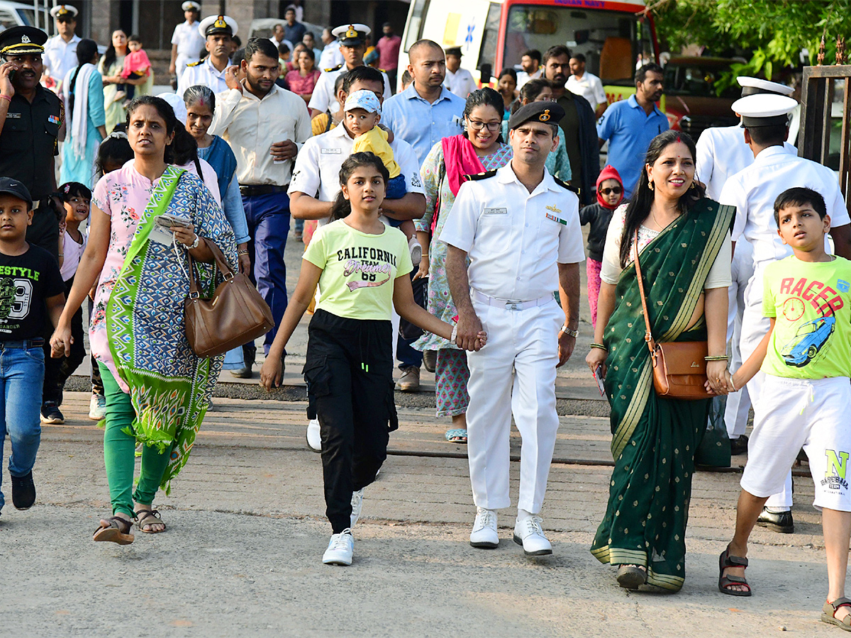 navy day celebration 2023 in visakhapatnam - Sakshi12