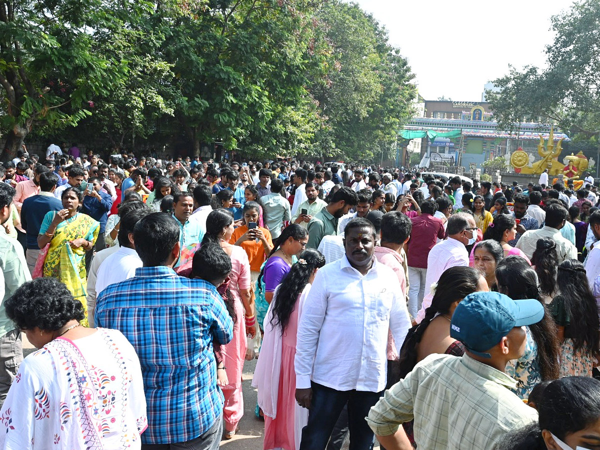 Huge Rush At Temples Due To New Year Photos - Sakshi3