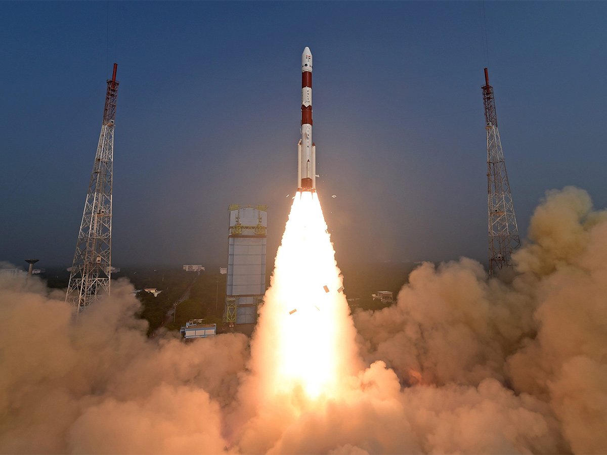 ISRO Successfully Launches PSLV-C58 XPoSat Satellite - Sakshi1