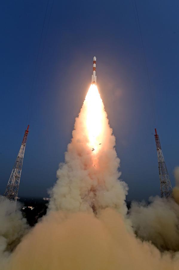 ISRO Successfully Launches PSLV-C58 XPoSat Satellite - Sakshi11