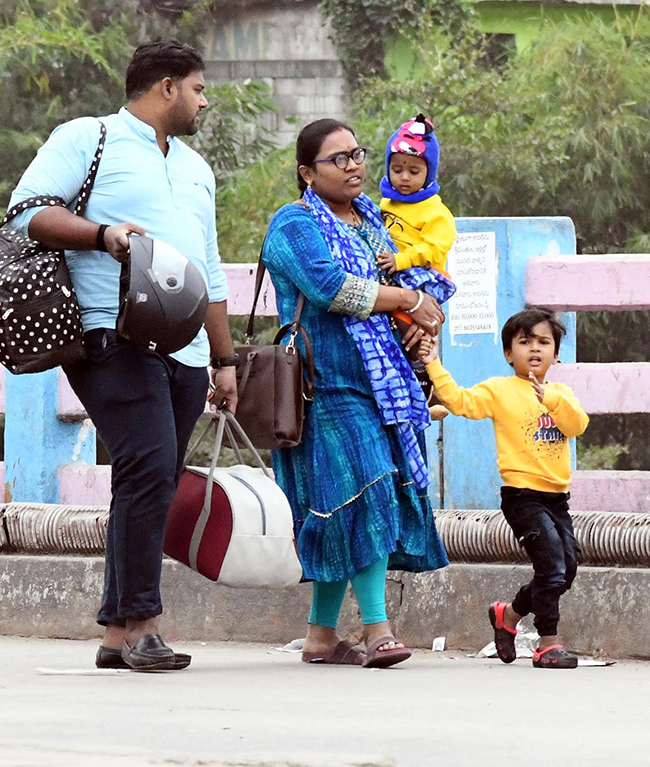 City People Leaving For Home For Sankranti - Sakshi13