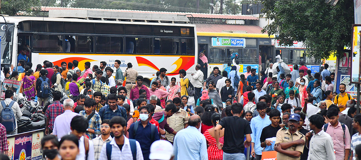 City People Leaving For Home For Sankranti - Sakshi33