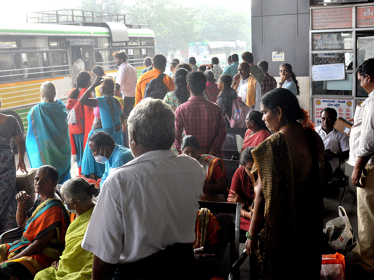 City People Leaving For Home For Sankranti - Sakshi4