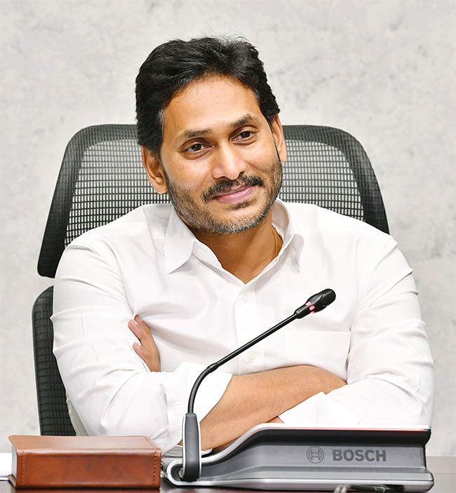 YS Jagan releases Jagananna Thodu scheme funds  - Sakshi7