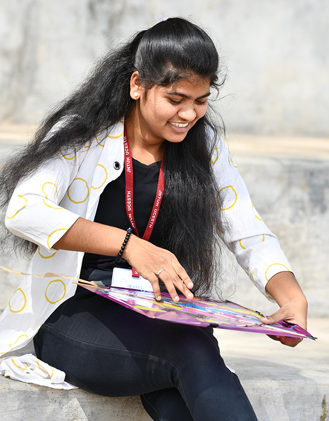 Hyderabad Kite Festival 2024 At Parade Grounds Photos - Sakshi21