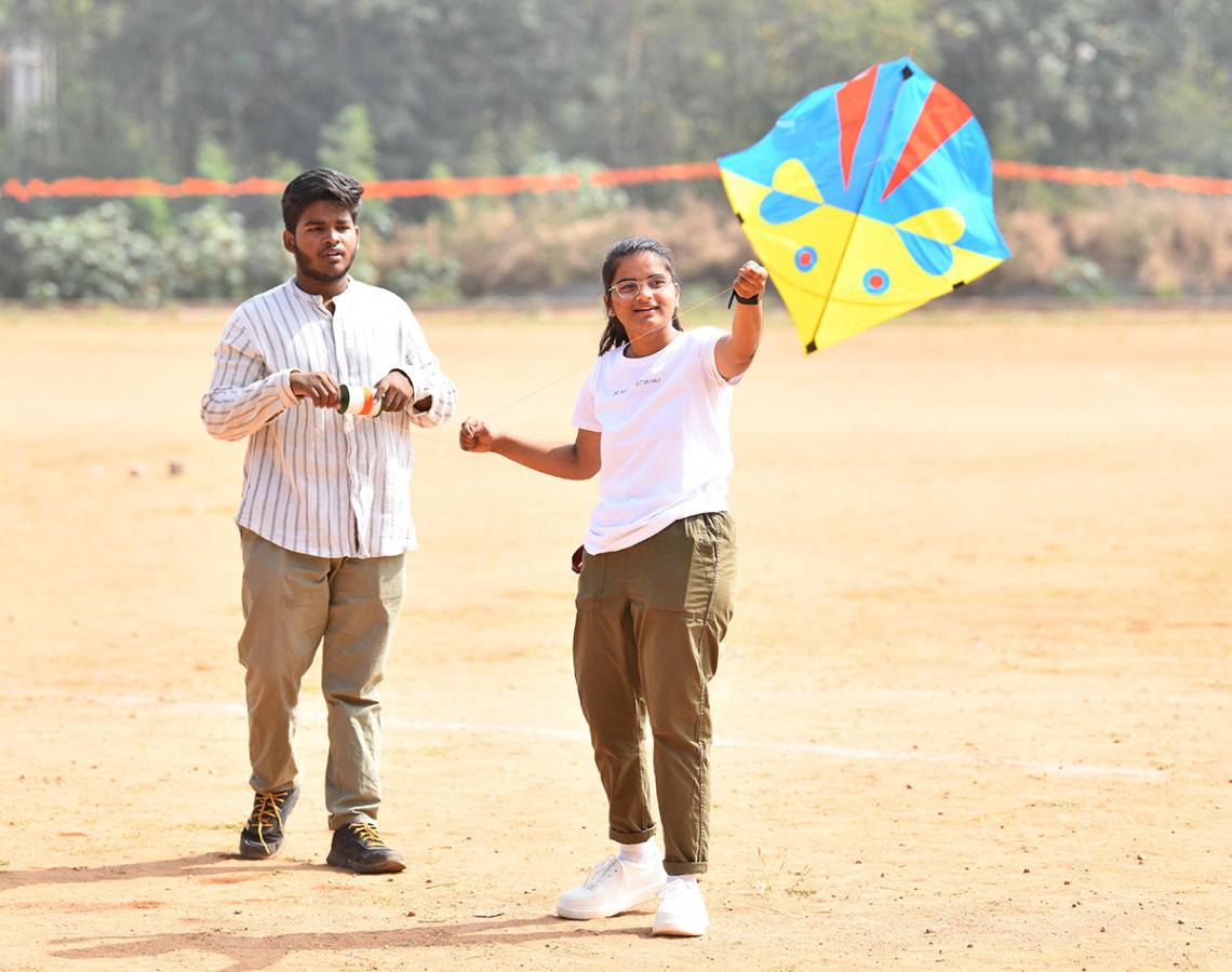 Hyderabad Kite Festival 2024 At Parade Grounds Photos - Sakshi25