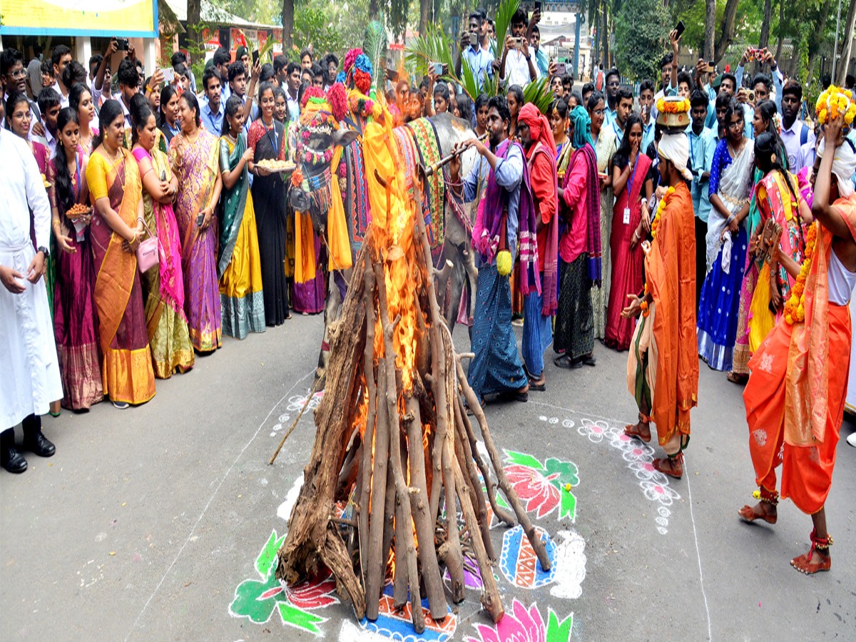 Pre Sankranti Celebrations In Vijayawada - Sakshi8