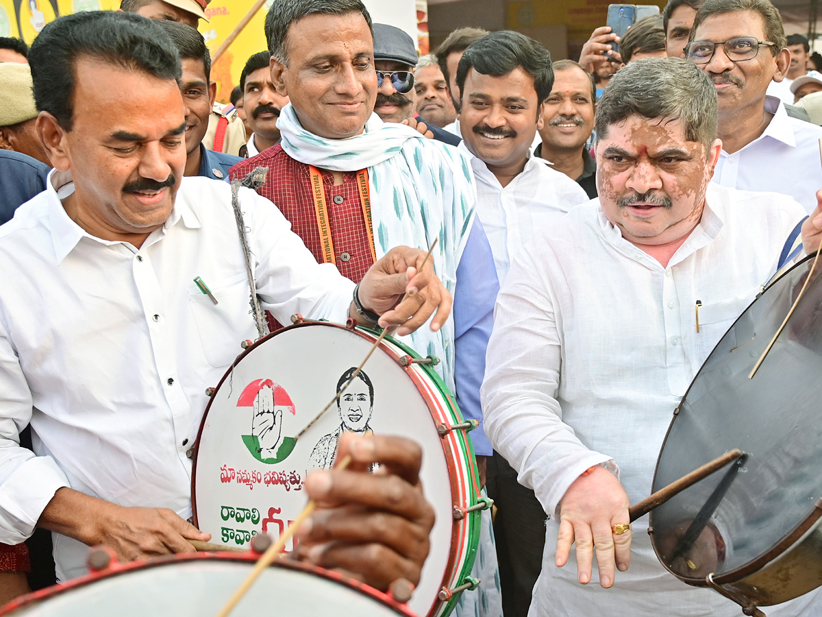 International Kite Festival At Parade Grounds At Hyderabad Photos - Sakshi12