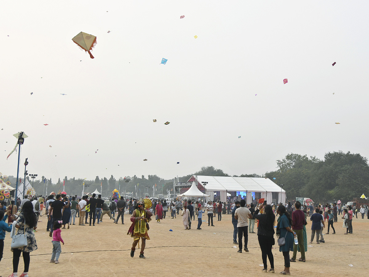 International Kite Festival At Parade Grounds At Hyderabad Photos - Sakshi34