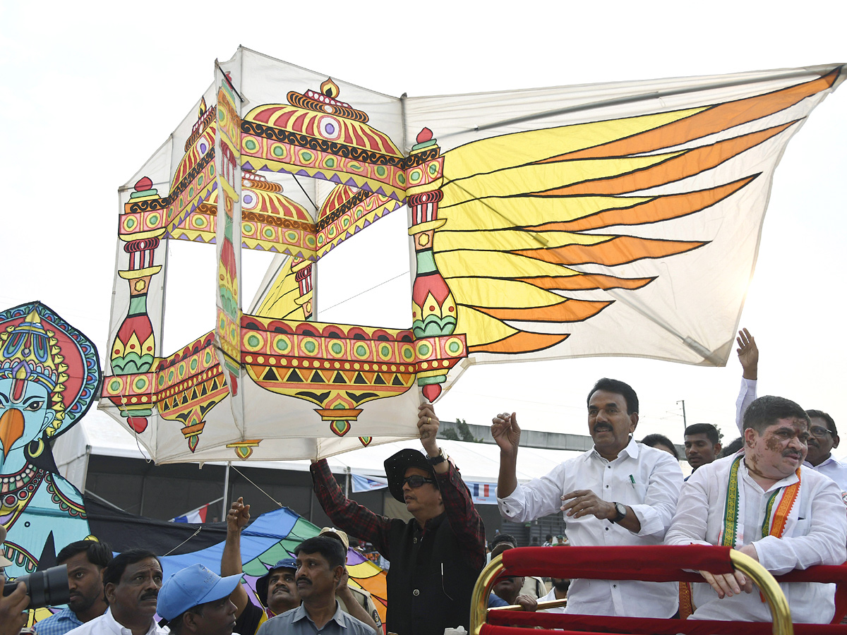 International Kite Festival At Parade Grounds At Hyderabad Photos - Sakshi38