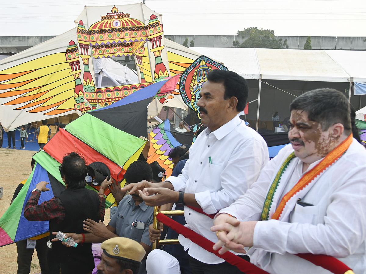 International Kite Festival At Parade Grounds At Hyderabad Photos - Sakshi45