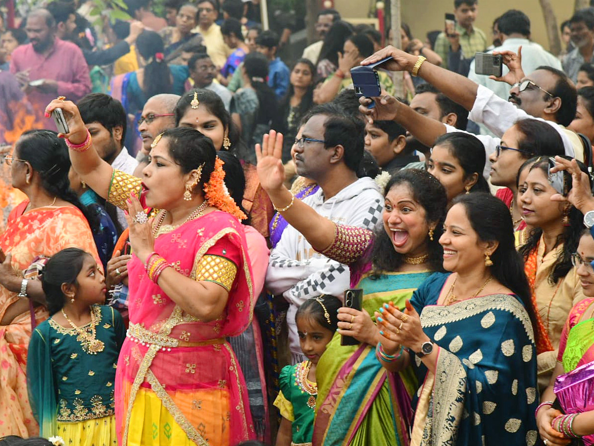 Visakhapatnam madhurawada NGOs Colony Sankranthi Celebrations Photos - Sakshi7