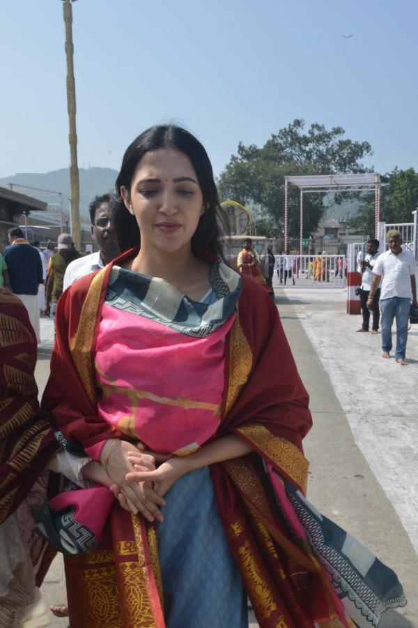 Actress Neha Shetty Visits Tirumala Srivari Temple Photos - Sakshi10