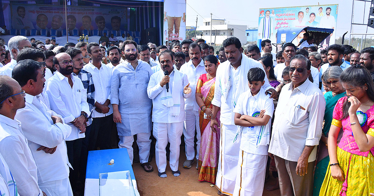 bull race in anantapur district - Sakshi34