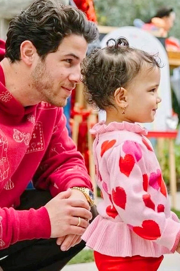 Priyanka Chopra Nick Jonas host Elmo themed bash for daughter Maltis birthday Photos - Sakshi11