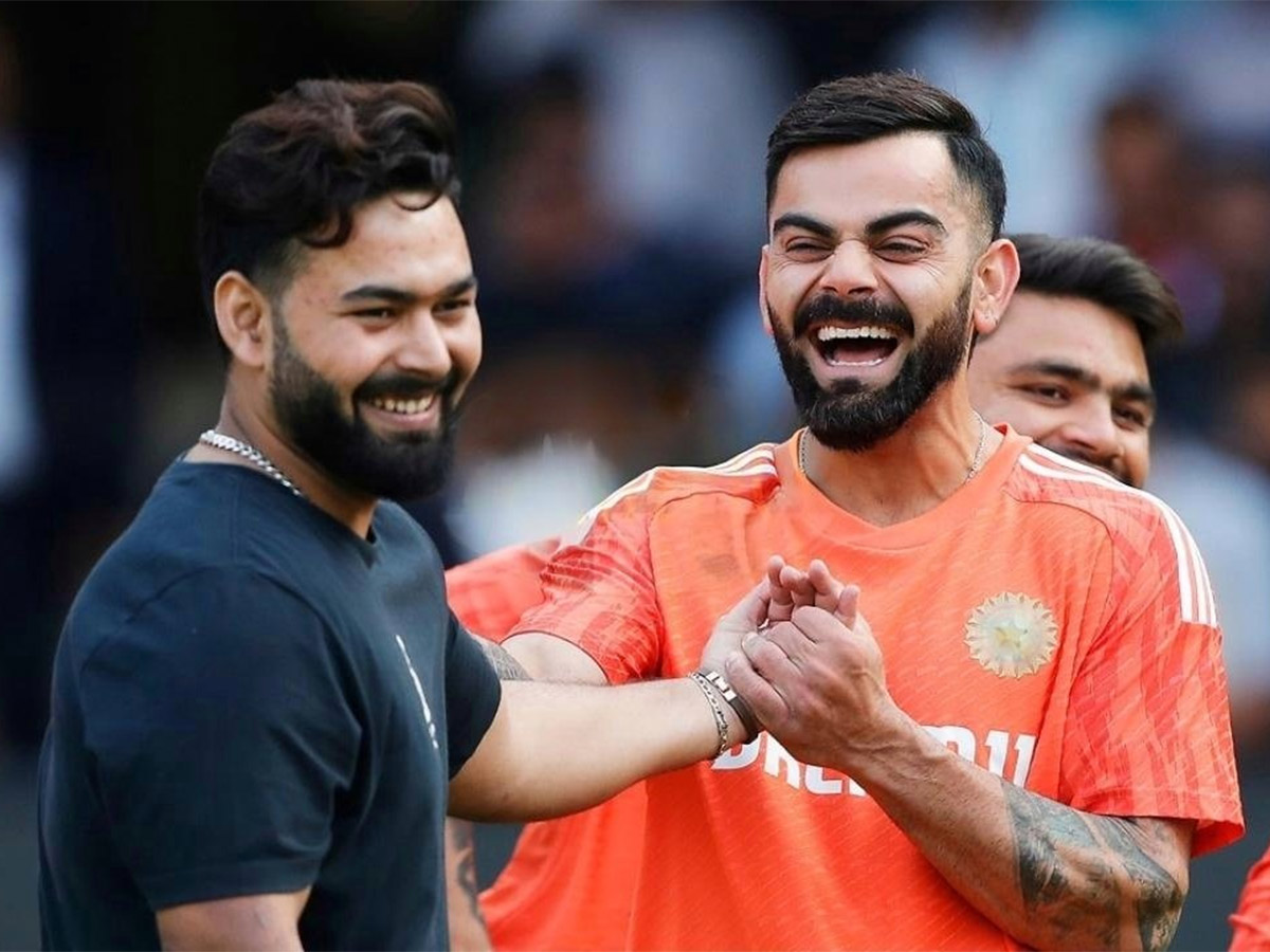 Rishabh Pant meets India teammates in Bengaluru - Sakshi7