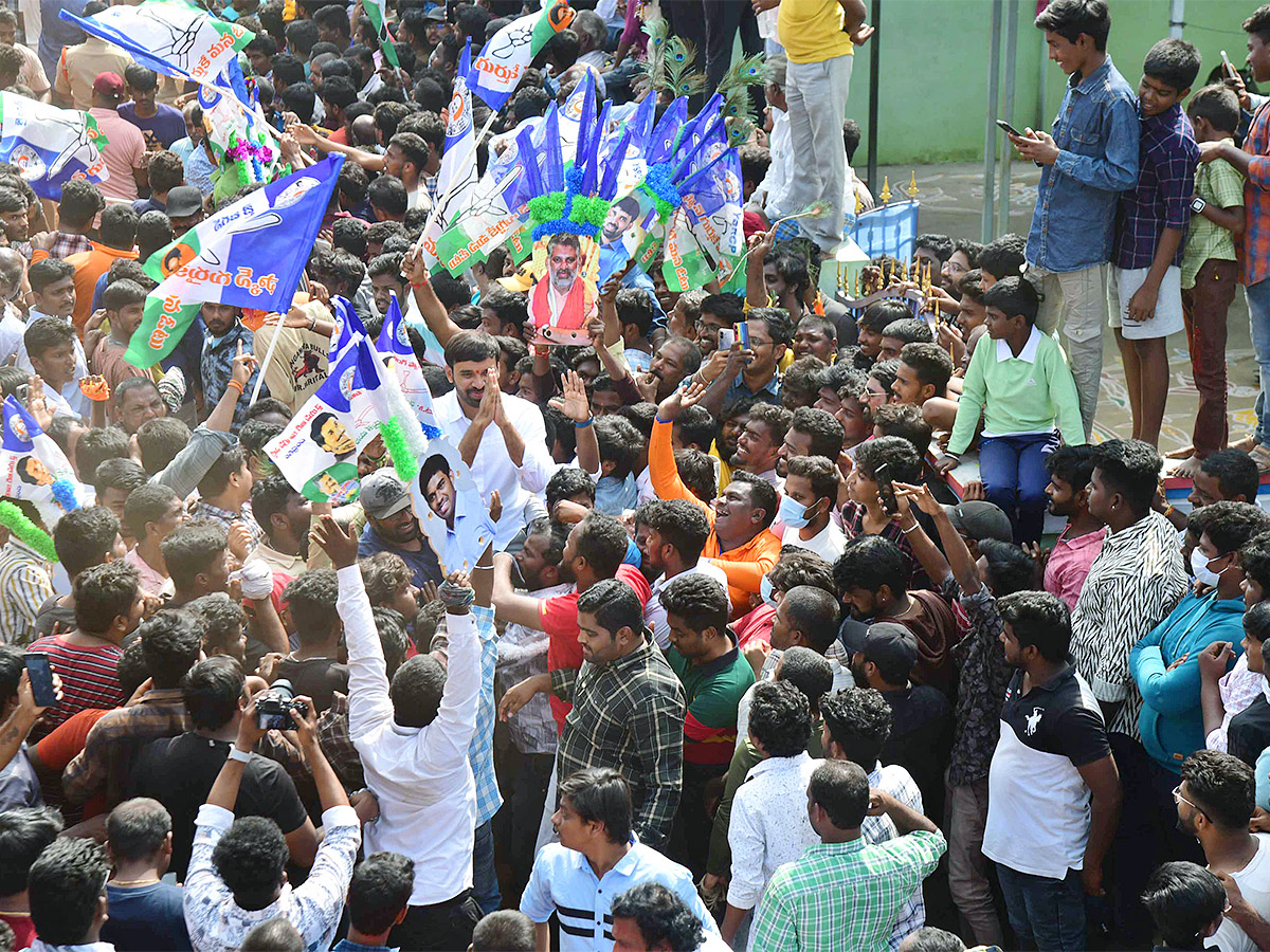 Tirupathi Rangampeta Bull Festival Jallikattu 2024 Photos Gallery Goes Viral - Sakshi28