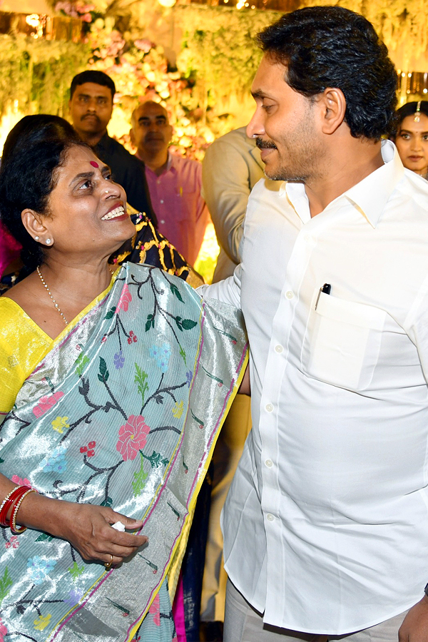 CM YS Jagan Attends Sharmila Son Raja Reddy Engagement Photos - Sakshi9