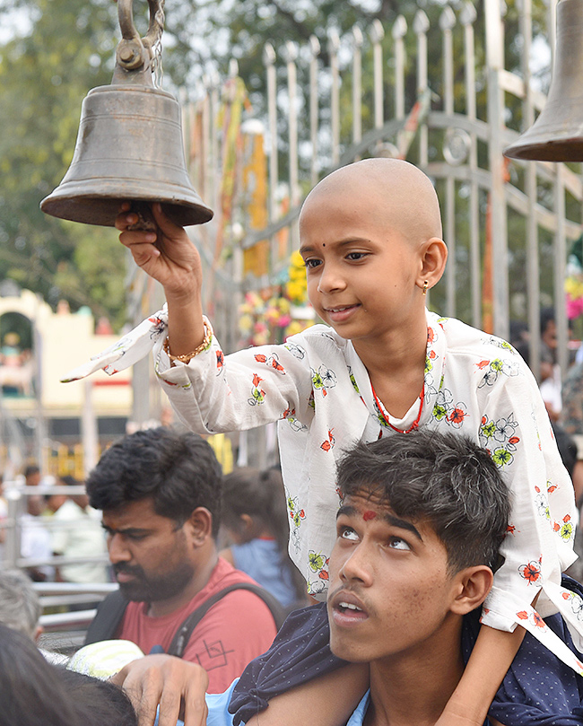 medaram Sammakka Saralamma jatara 2024 photo - Sakshi17