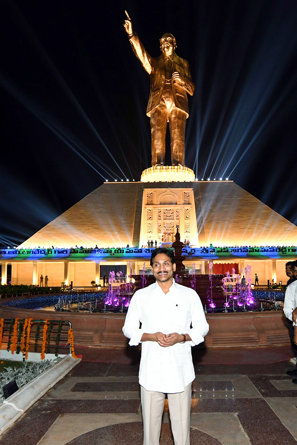 CM Jagan Unveil Dr BR Ambedkar Statue In Vijayawada Photos - Sakshi2