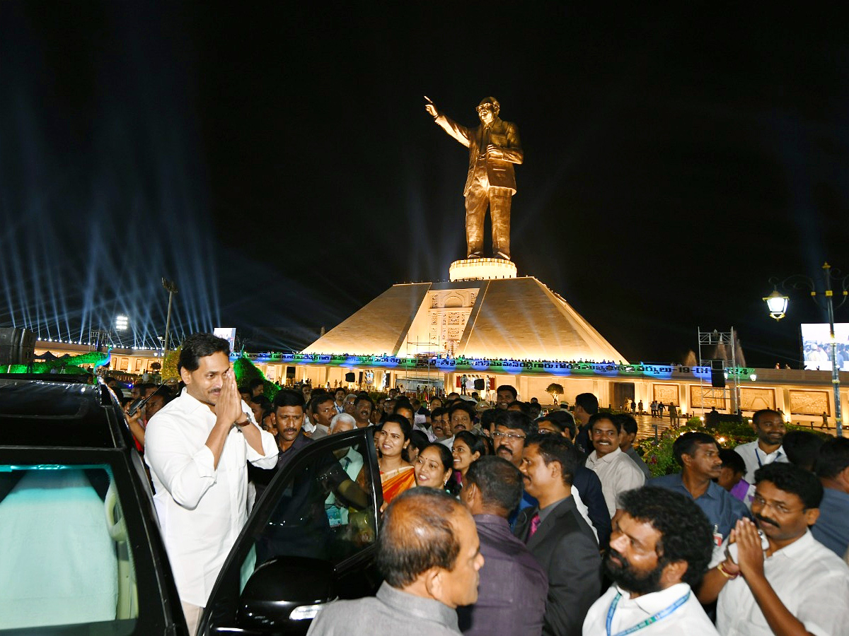 CM Jagan Unveil Dr BR Ambedkar Statue In Vijayawada Photos - Sakshi11