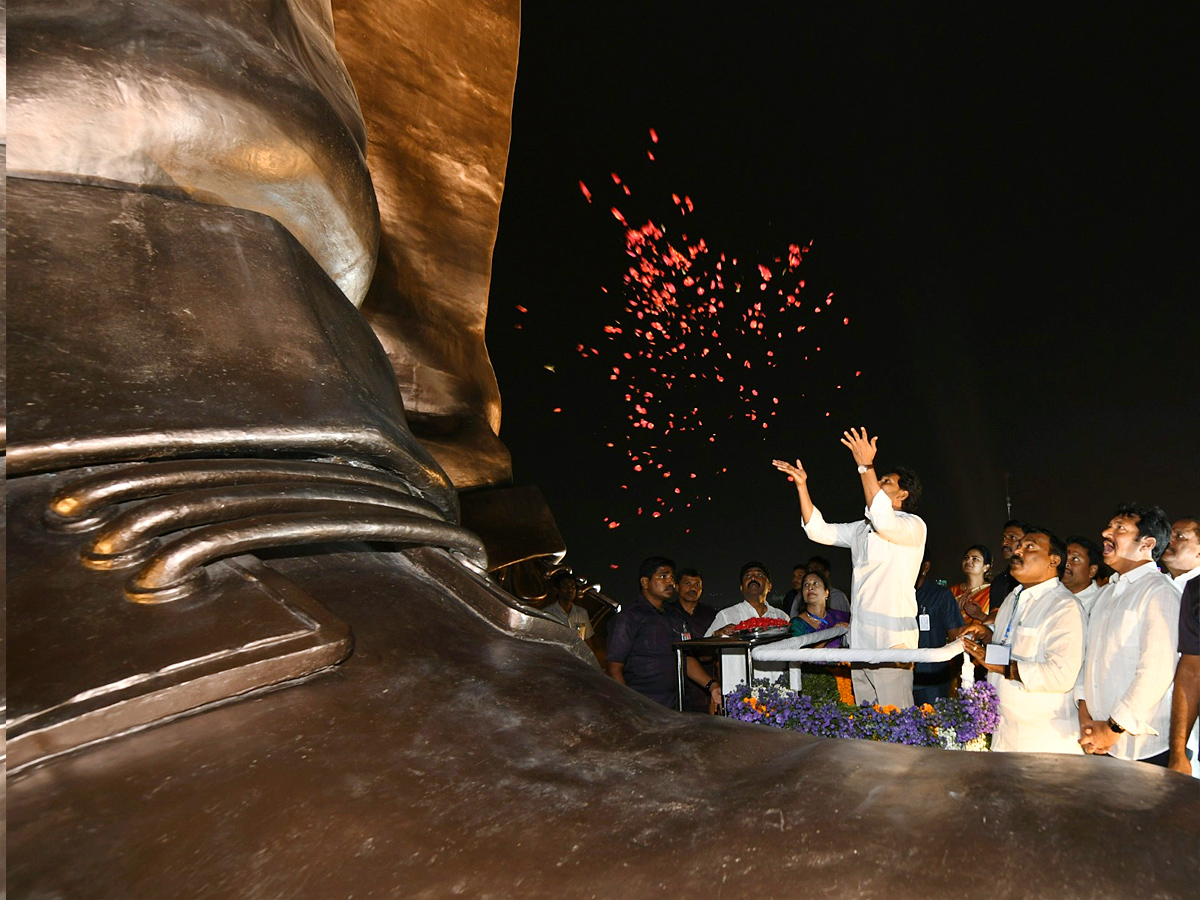 CM Jagan Unveil Dr BR Ambedkar Statue In Vijayawada Photos - Sakshi17